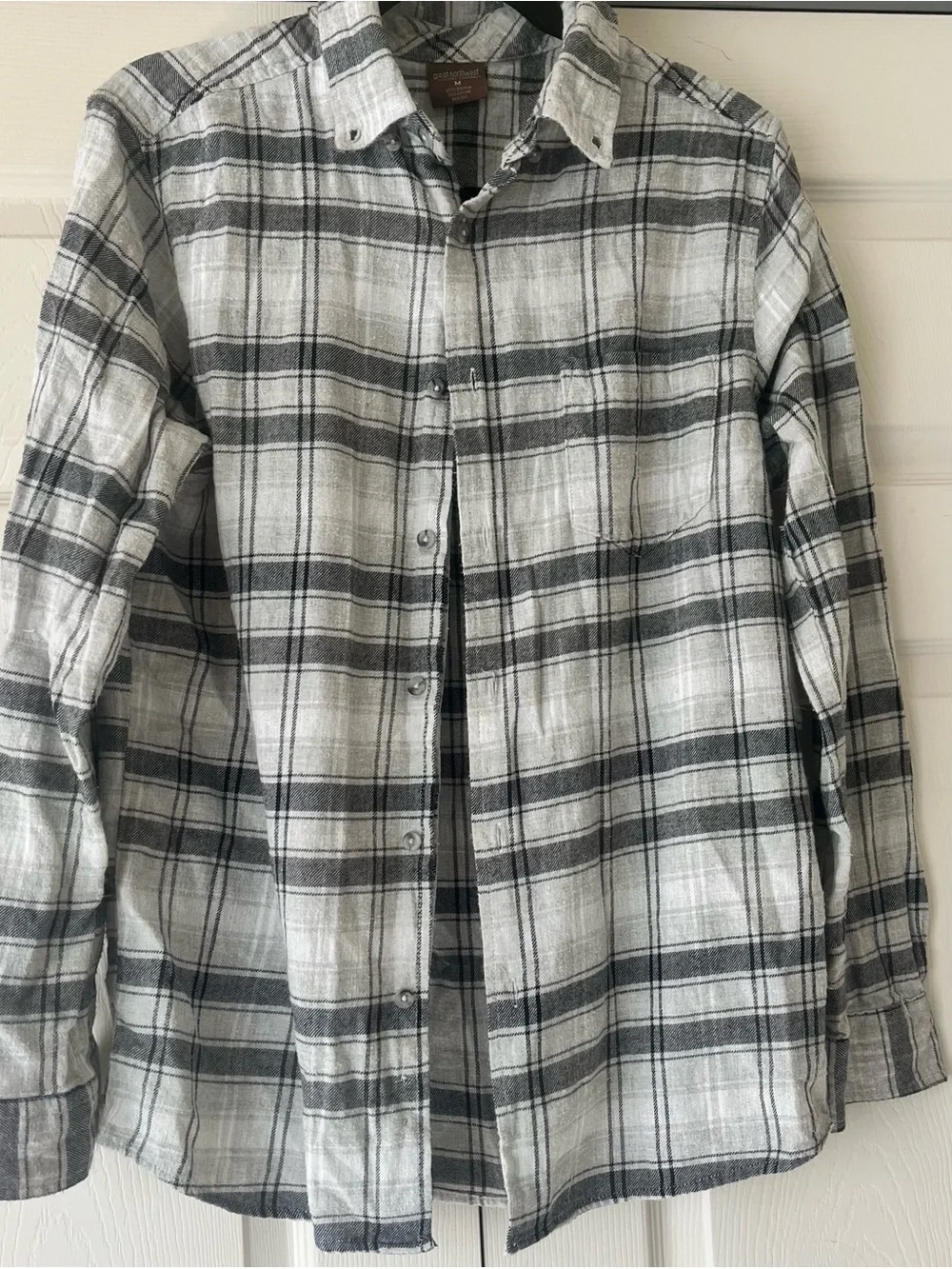 Great Northwest Clothing Company White and Gray Plaid Button Down Flannel Shirt.